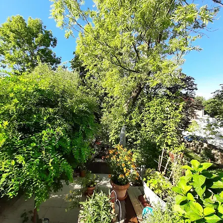Apartment Maisonettwohnung Mit Gartenzugang