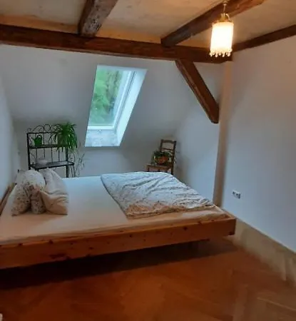 Maisonettwohnung Mit Gartenzugang